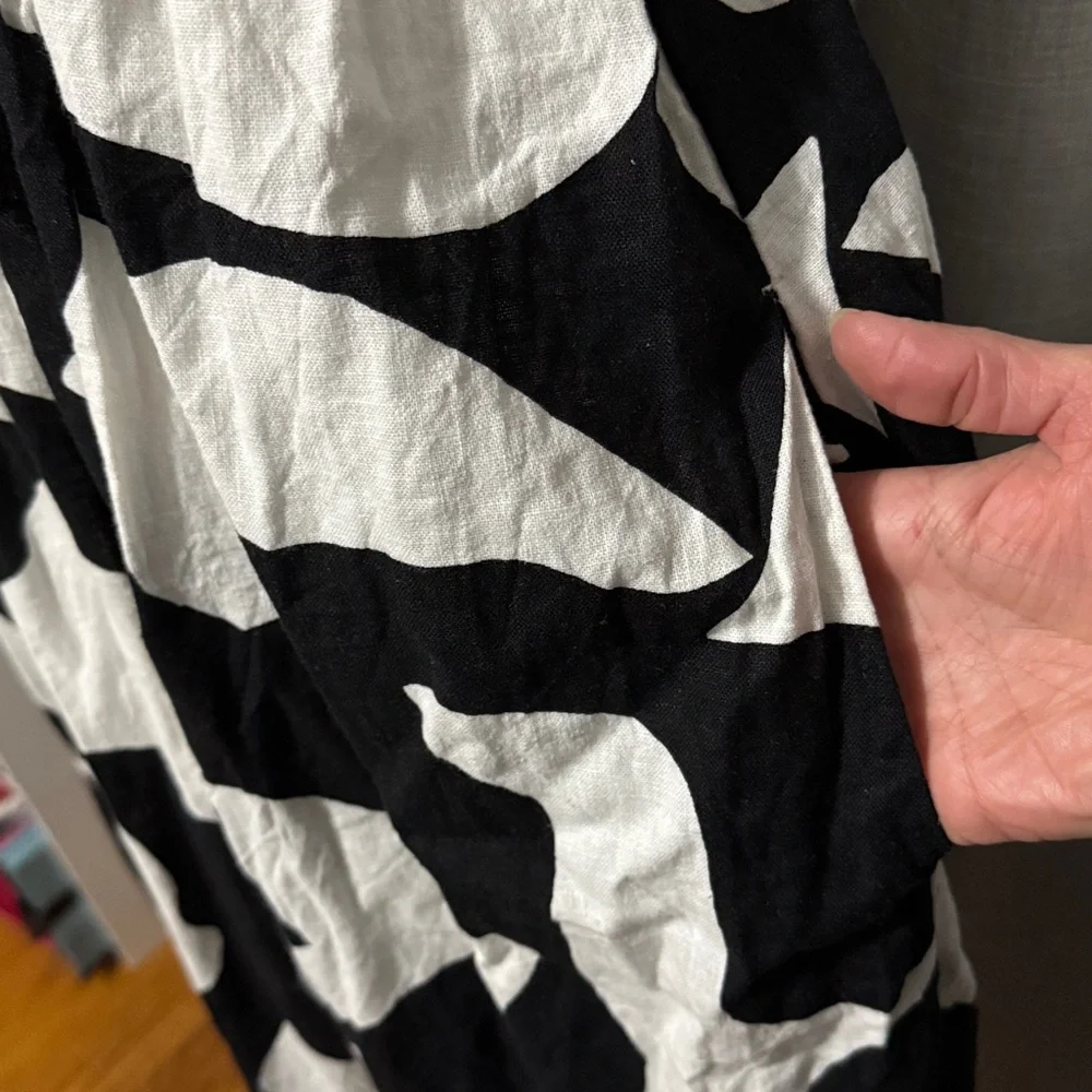 A & F Cotton Linen Maxi Dress-Black/White-Sz xs-Fitted Bodice-Pockets-ZipUp Back